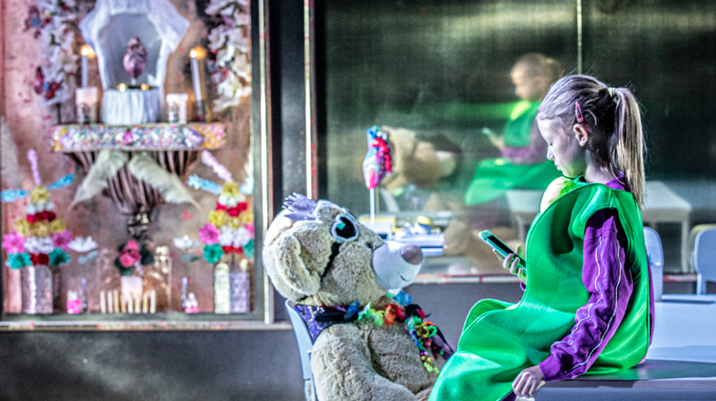 d9120c7fbf104a9c52ab51db2e8c0c3c 1076444